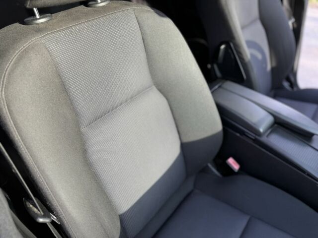 Синій Мерседес Ц-Клас, об'ємом двигуна 2.1 л та пробігом 350 тис. км за 6999 $, фото 12 на Automoto.ua