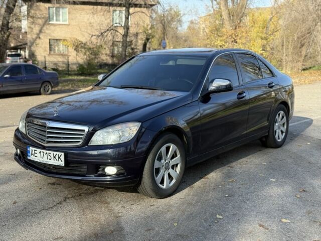 Синій Мерседес Ц-Клас, об'ємом двигуна 2.1 л та пробігом 350 тис. км за 6999 $, фото 2 на Automoto.ua