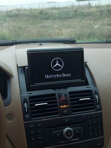 Синий Мерседес Ц-Класс, объемом двигателя 3 л и пробегом 281 тыс. км за 9500 $, фото 15 на Automoto.ua