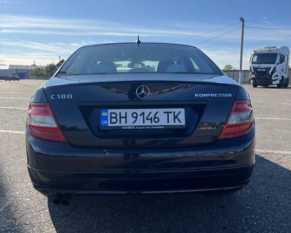 Синій Мерседес Ц-Клас, об'ємом двигуна 1.6 л та пробігом 234 тис. км за 9300 $, фото 2 на Automoto.ua