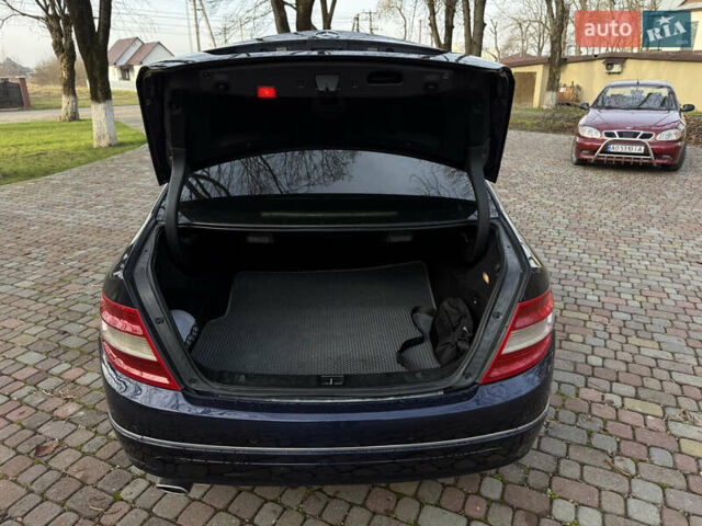 Синий Мерседес Ц-Класс, объемом двигателя 2.2 л и пробегом 315 тыс. км за 9300 $, фото 21 на Automoto.ua