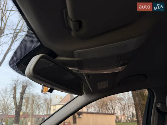 Синій Мерседес Ц-Клас, об'ємом двигуна 2.2 л та пробігом 315 тис. км за 9300 $, фото 36 на Automoto.ua