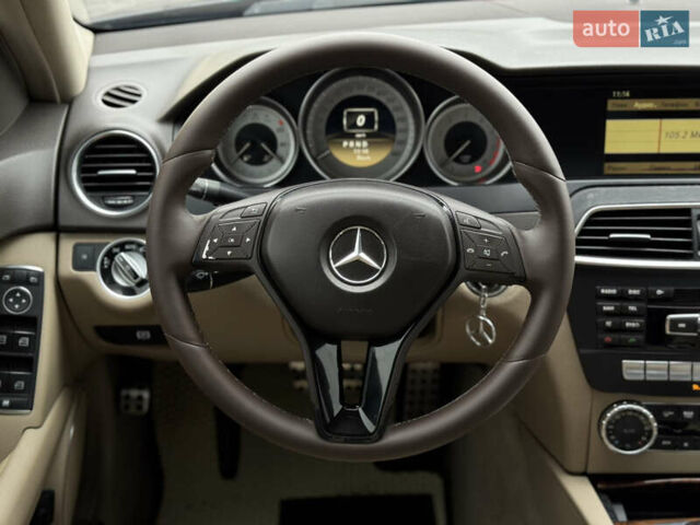 Синий Мерседес Ц-Класс, объемом двигателя 1.8 л и пробегом 220 тыс. км за 9950 $, фото 22 на Automoto.ua