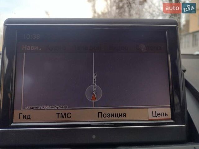 Синій Мерседес Ц-Клас, об'ємом двигуна 3 л та пробігом 194 тис. км за 12000 $, фото 26 на Automoto.ua