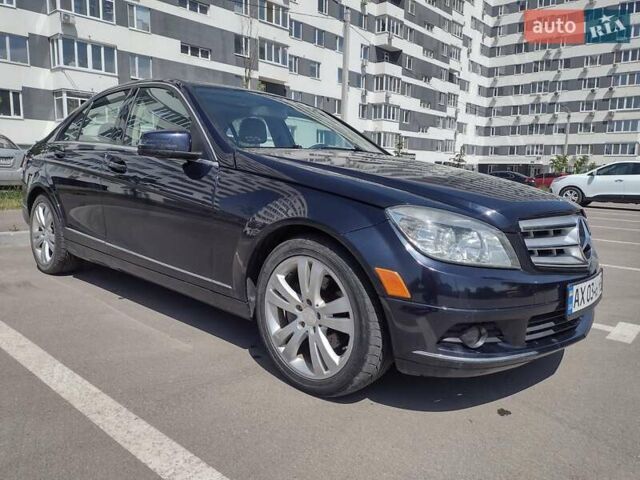 Синій Мерседес Ц-Клас, об'ємом двигуна 3 л та пробігом 194 тис. км за 12000 $, фото 5 на Automoto.ua