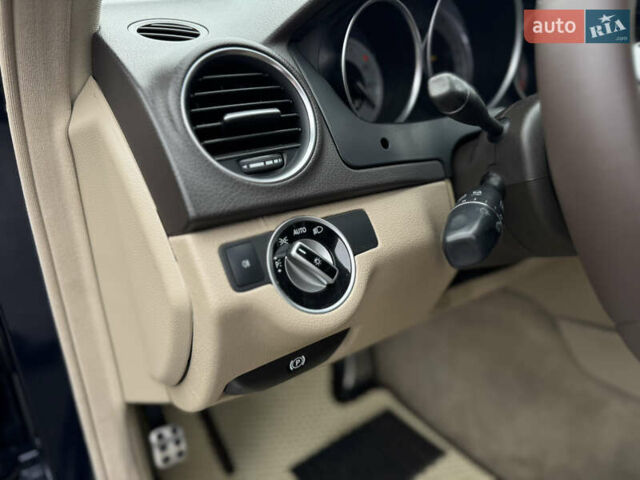 Синий Мерседес Ц-Класс, объемом двигателя 1.8 л и пробегом 220 тыс. км за 9950 $, фото 24 на Automoto.ua