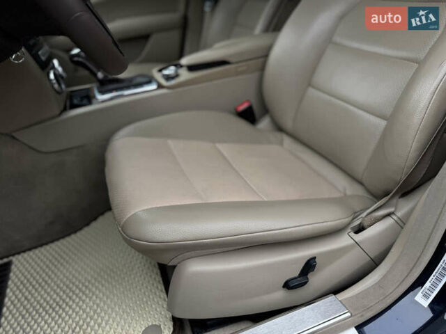 Синий Мерседес Ц-Класс, объемом двигателя 1.8 л и пробегом 220 тыс. км за 9950 $, фото 26 на Automoto.ua