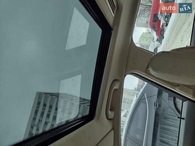 Синій Мерседес Ц-Клас, об'ємом двигуна 3 л та пробігом 194 тис. км за 12000 $, фото 41 на Automoto.ua
