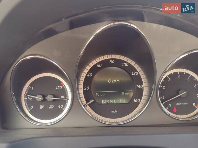 Синій Мерседес Ц-Клас, об'ємом двигуна 3 л та пробігом 194 тис. км за 12000 $, фото 17 на Automoto.ua