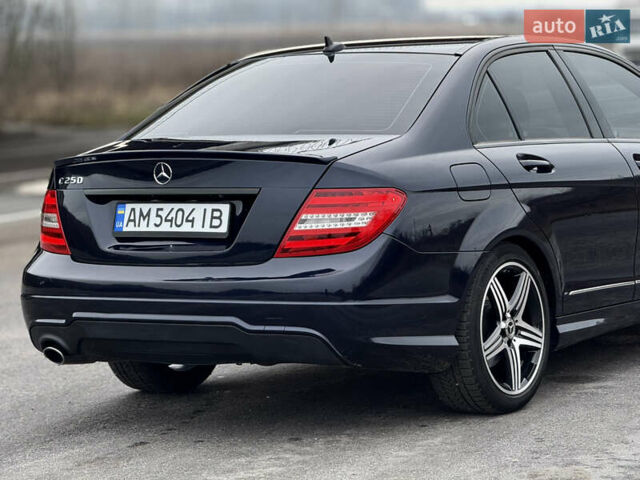 Синий Мерседес Ц-Класс, объемом двигателя 1.8 л и пробегом 220 тыс. км за 9950 $, фото 13 на Automoto.ua