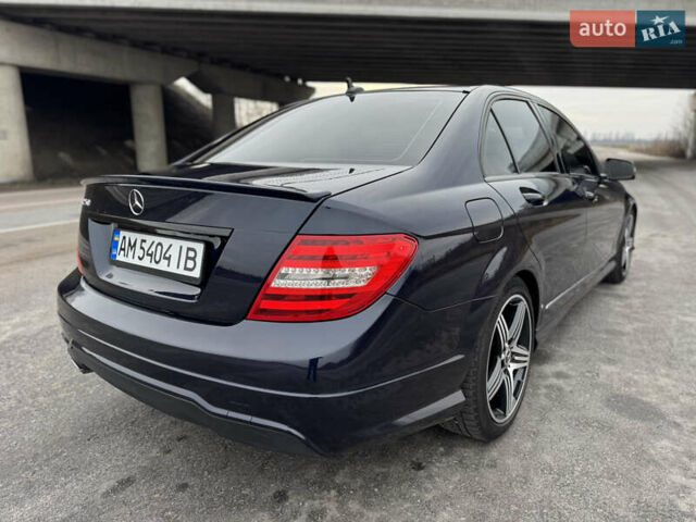 Синий Мерседес Ц-Класс, объемом двигателя 1.8 л и пробегом 220 тыс. км за 9950 $, фото 16 на Automoto.ua