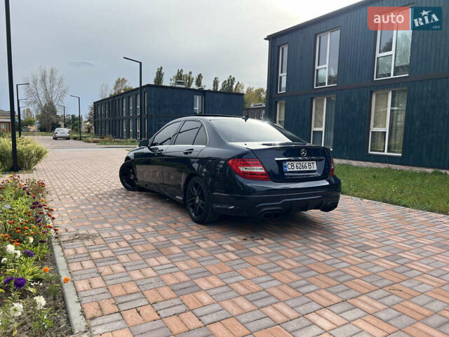 Синій Мерседес Ц-Клас, об'ємом двигуна 1.8 л та пробігом 155 тис. км за 12000 $, фото 3 на Automoto.ua