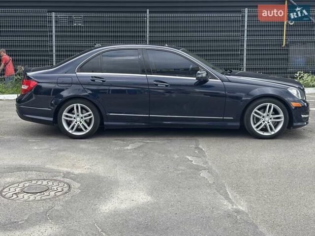 Синій Мерседес Ц-Клас, об'ємом двигуна 1.8 л та пробігом 117 тис. км за 13300 $, фото 1 на Automoto.ua