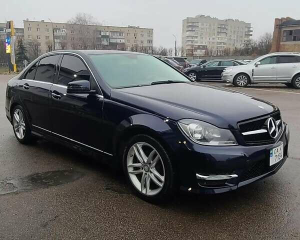Синий Мерседес Ц-Класс, объемом двигателя 1.8 л и пробегом 112 тыс. км за 14450 $, фото 2 на Automoto.ua