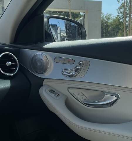 Синій Мерседес Ц-Клас, об'ємом двигуна 1.99 л та пробігом 122 тис. км за 20500 $, фото 27 на Automoto.ua