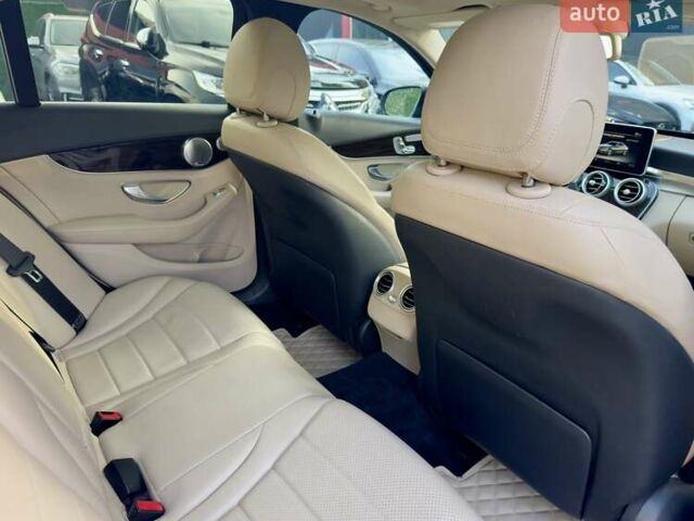 Синій Мерседес Ц-Клас, об'ємом двигуна 2 л та пробігом 150 тис. км за 18900 $, фото 18 на Automoto.ua