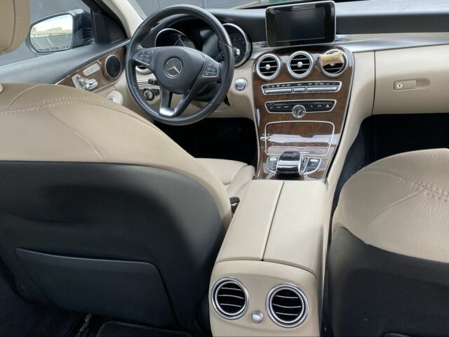 Синий Мерседес Ц-Класс, объемом двигателя 2 л и пробегом 72 тыс. км за 20300 $, фото 4 на Automoto.ua