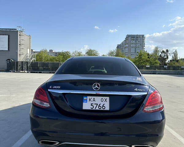Синій Мерседес Ц-Клас, об'ємом двигуна 2 л та пробігом 120 тис. км за 18500 $, фото 4 на Automoto.ua