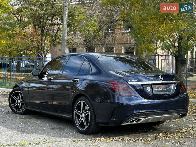 Синий Мерседес Ц-Класс, объемом двигателя 3 л и пробегом 54 тыс. км за 33799 $, фото 2 на Automoto.ua