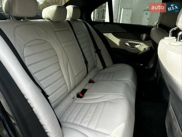 Синий Мерседес Ц-Класс, объемом двигателя 3 л и пробегом 54 тыс. км за 33799 $, фото 14 на Automoto.ua