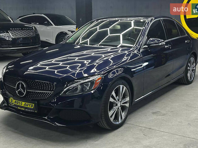 Синий Мерседес Ц-Класс, объемом двигателя 1.99 л и пробегом 142 тыс. км за 16800 $, фото 2 на Automoto.ua