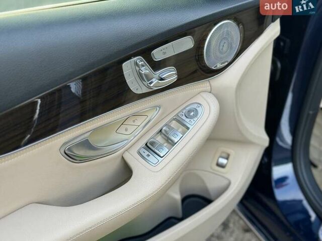 Синій Мерседес Ц-Клас, об'ємом двигуна 2 л та пробігом 150 тис. км за 18900 $, фото 15 на Automoto.ua