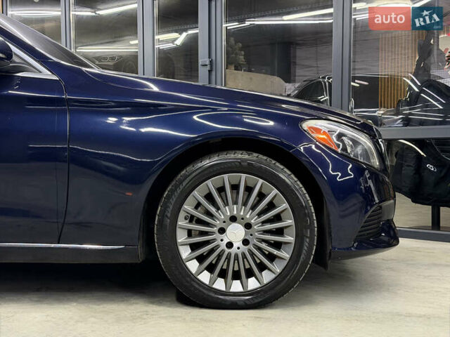 Синий Мерседес Ц-Класс, объемом двигателя 2 л и пробегом 173 тыс. км за 18900 $, фото 16 на Automoto.ua