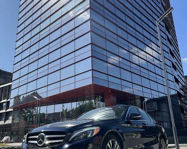 Синій Мерседес Ц-Клас, об'ємом двигуна 1.99 л та пробігом 122 тис. км за 20500 $, фото 2 на Automoto.ua