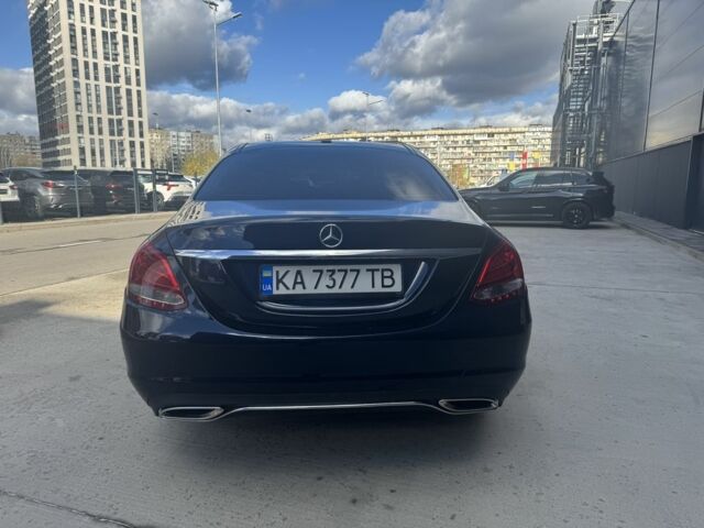 Синий Мерседес Ц-Класс, объемом двигателя 2 л и пробегом 72 тыс. км за 20300 $, фото 3 на Automoto.ua