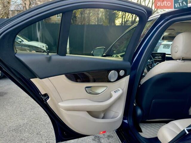 Синій Мерседес Ц-Клас, об'ємом двигуна 2 л та пробігом 150 тис. км за 18900 $, фото 17 на Automoto.ua