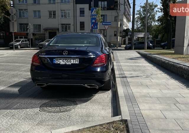 Синій Мерседес Ц-Клас, об'ємом двигуна 1.99 л та пробігом 122 тис. км за 20500 $, фото 4 на Automoto.ua