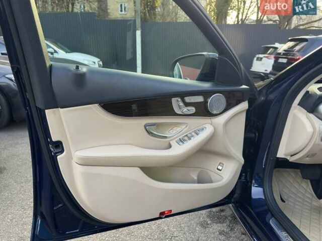 Синій Мерседес Ц-Клас, об'ємом двигуна 2 л та пробігом 150 тис. км за 18900 $, фото 14 на Automoto.ua