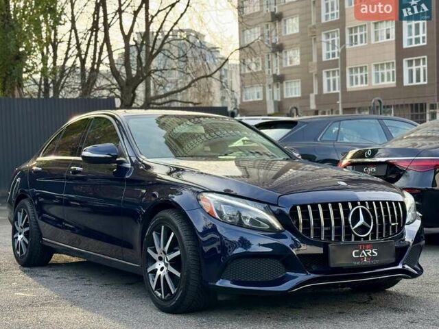 Синій Мерседес Ц-Клас, об'ємом двигуна 2 л та пробігом 150 тис. км за 18900 $, фото 7 на Automoto.ua