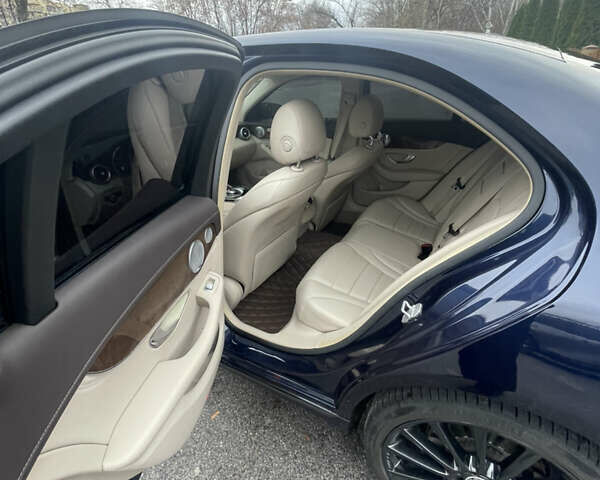 Синий Мерседес Ц-Класс, объемом двигателя 1.99 л и пробегом 138 тыс. км за 20500 $, фото 9 на Automoto.ua