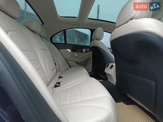 Синий Мерседес Ц-Класс, объемом двигателя 1.99 л и пробегом 175 тыс. км за 16999 $, фото 19 на Automoto.ua