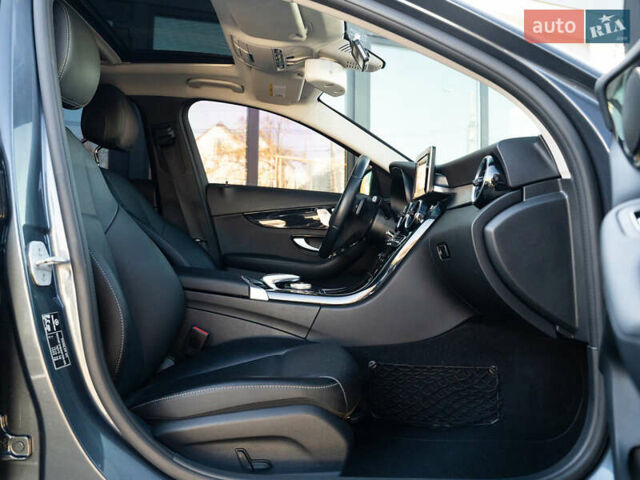 Синий Мерседес Ц-Класс, объемом двигателя 1.6 л и пробегом 55 тыс. км за 19950 $, фото 27 на Automoto.ua