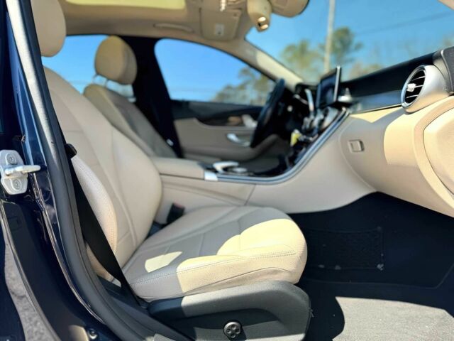 Синій Мерседес Ц-Клас, об'ємом двигуна 2 л та пробігом 72 тис. км за 14000 $, фото 6 на Automoto.ua