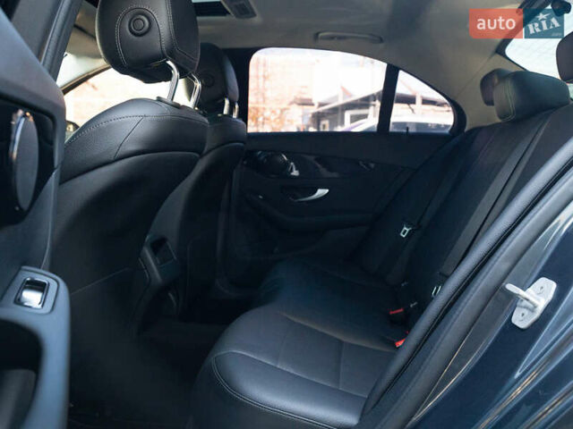 Синий Мерседес Ц-Класс, объемом двигателя 1.6 л и пробегом 55 тыс. км за 19950 $, фото 43 на Automoto.ua