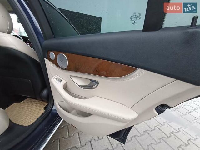 Синий Мерседес Ц-Класс, объемом двигателя 1.99 л и пробегом 175 тыс. км за 16999 $, фото 18 на Automoto.ua