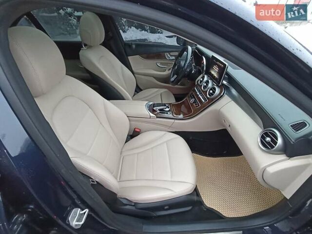 Синий Мерседес Ц-Класс, объемом двигателя 1.99 л и пробегом 175 тыс. км за 16999 $, фото 12 на Automoto.ua