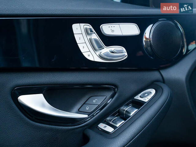 Синий Мерседес Ц-Класс, объемом двигателя 1.6 л и пробегом 55 тыс. км за 19950 $, фото 14 на Automoto.ua