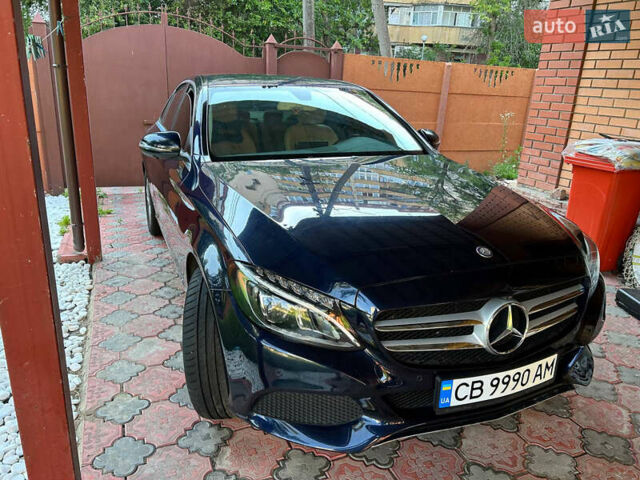 Синий Мерседес Ц-Класс, объемом двигателя 2.9 л и пробегом 73 тыс. км за 35000 $, фото 1 на Automoto.ua