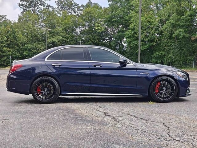 Синий Мерседес Ц-Класс, объемом двигателя 4 л и пробегом 66 тыс. км за 19700 $, фото 5 на Automoto.ua