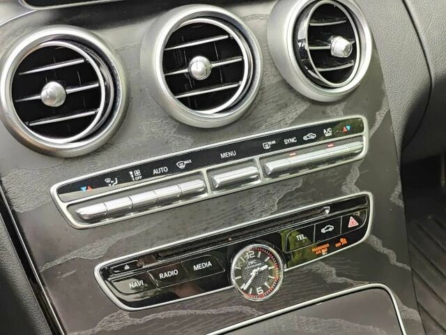 Синий Мерседес Ц-Класс, объемом двигателя 4 л и пробегом 66 тыс. км за 19700 $, фото 6 на Automoto.ua