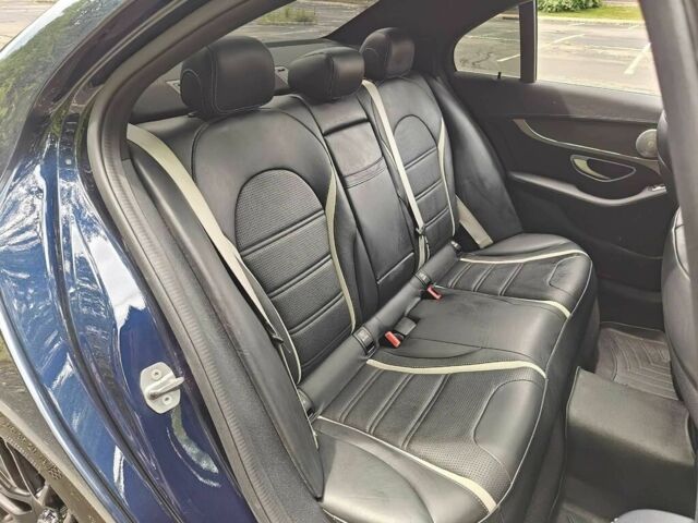 Синий Мерседес Ц-Класс, объемом двигателя 4 л и пробегом 66 тыс. км за 19700 $, фото 11 на Automoto.ua