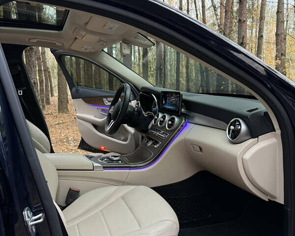 Синий Мерседес Ц-Класс, объемом двигателя 1.99 л и пробегом 57 тыс. км за 26900 $, фото 23 на Automoto.ua