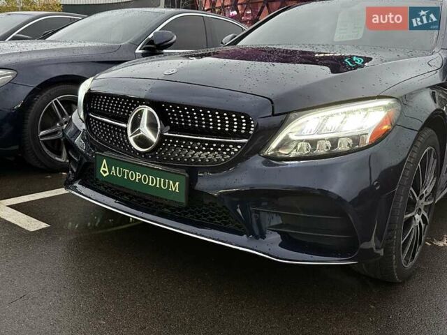 Синій Мерседес Ц-Клас, об'ємом двигуна 1.99 л та пробігом 58 тис. км за 28500 $, фото 2 на Automoto.ua