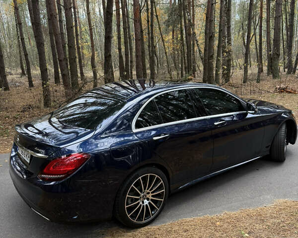 Синий Мерседес Ц-Класс, объемом двигателя 1.99 л и пробегом 57 тыс. км за 26900 $, фото 7 на Automoto.ua