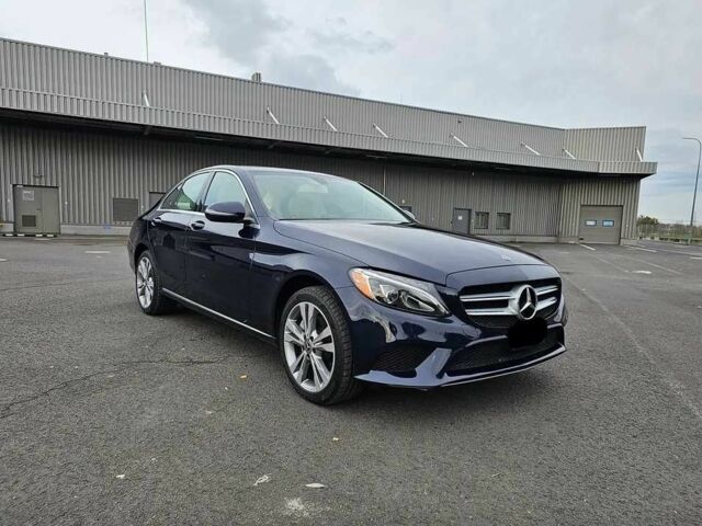 Синій Мерседес Ц-Клас, об'ємом двигуна 2 л та пробігом 88 тис. км за 16900 $, фото 1 на Automoto.ua