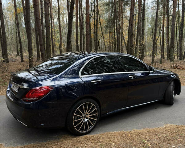 Мерседес Ц-Клас 2018 у Києві на Automoto.ua Синій Мерседес Ц-Клас, об'ємом двигуна 1.99 л та пробігом 57 тис. км за 27200 $, фото 7 на Automoto.ua